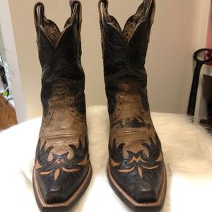 Women's Ariat Short Boots